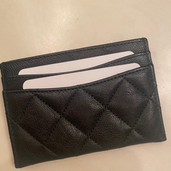 Chanel So Black Flat Card Holder - Picture 6 of 8